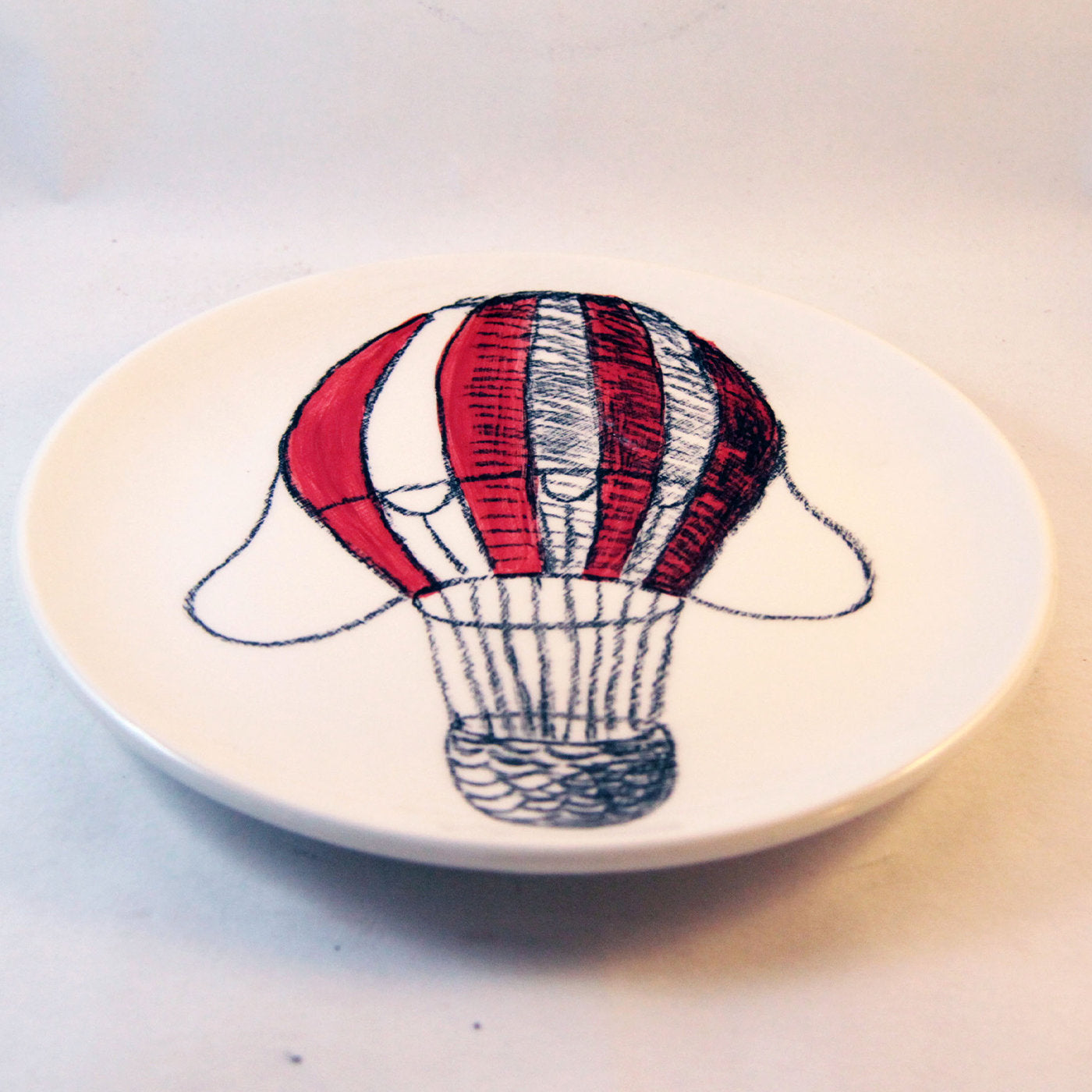 Red Air Balloon Decorative Plate - Alternative view 2