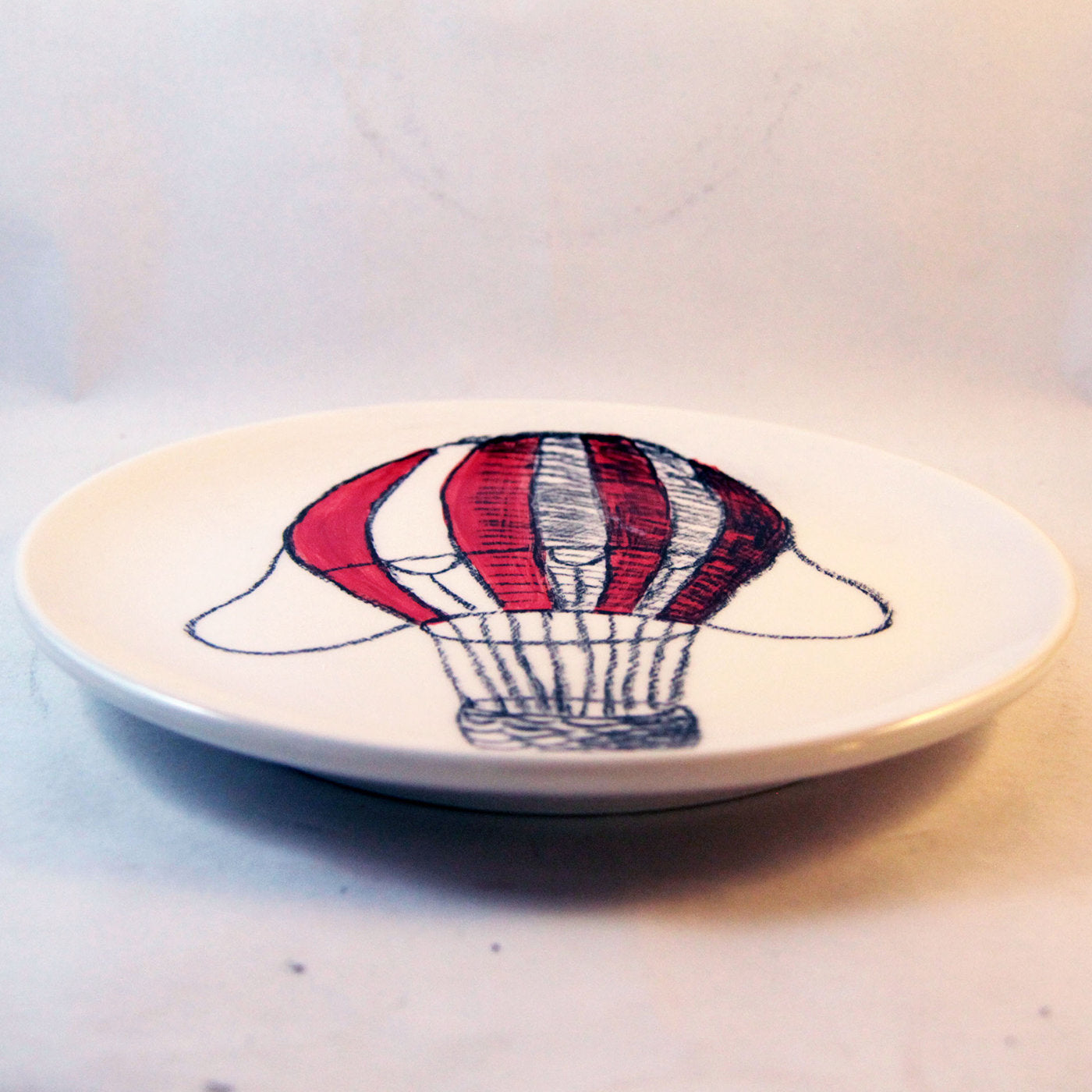 Red Air Balloon Decorative Plate - Alternative view 3