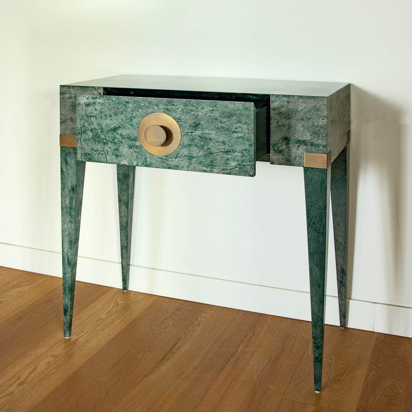 New Moon Green Console - Alternative view 1