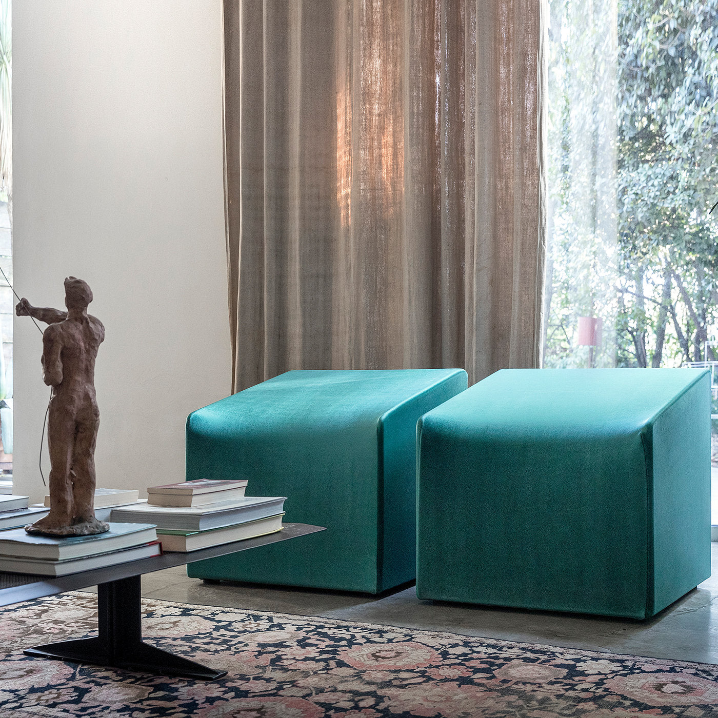 Gossip Emerald Armchair by Idelfonso Colombo - Alternative view 2
