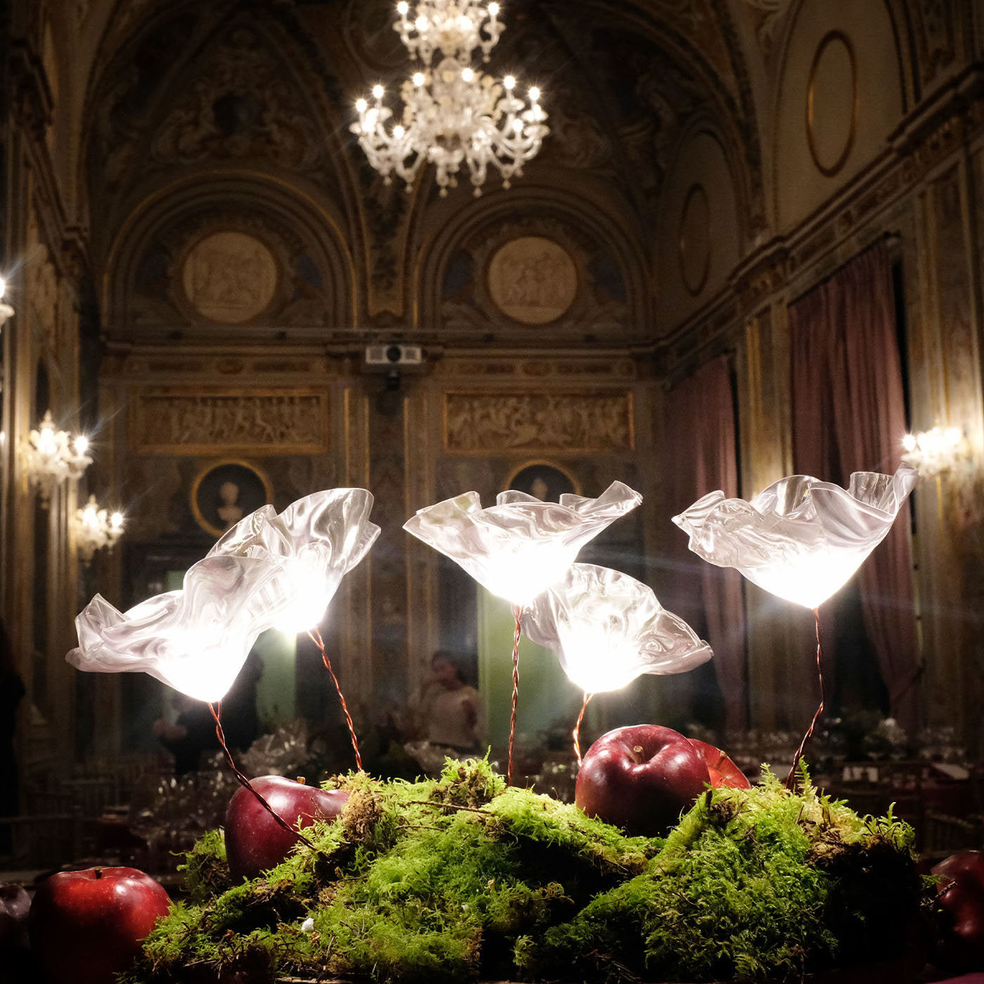 La Fleur Prisma Table Lamp by Marc Sadler - Alternative view 4