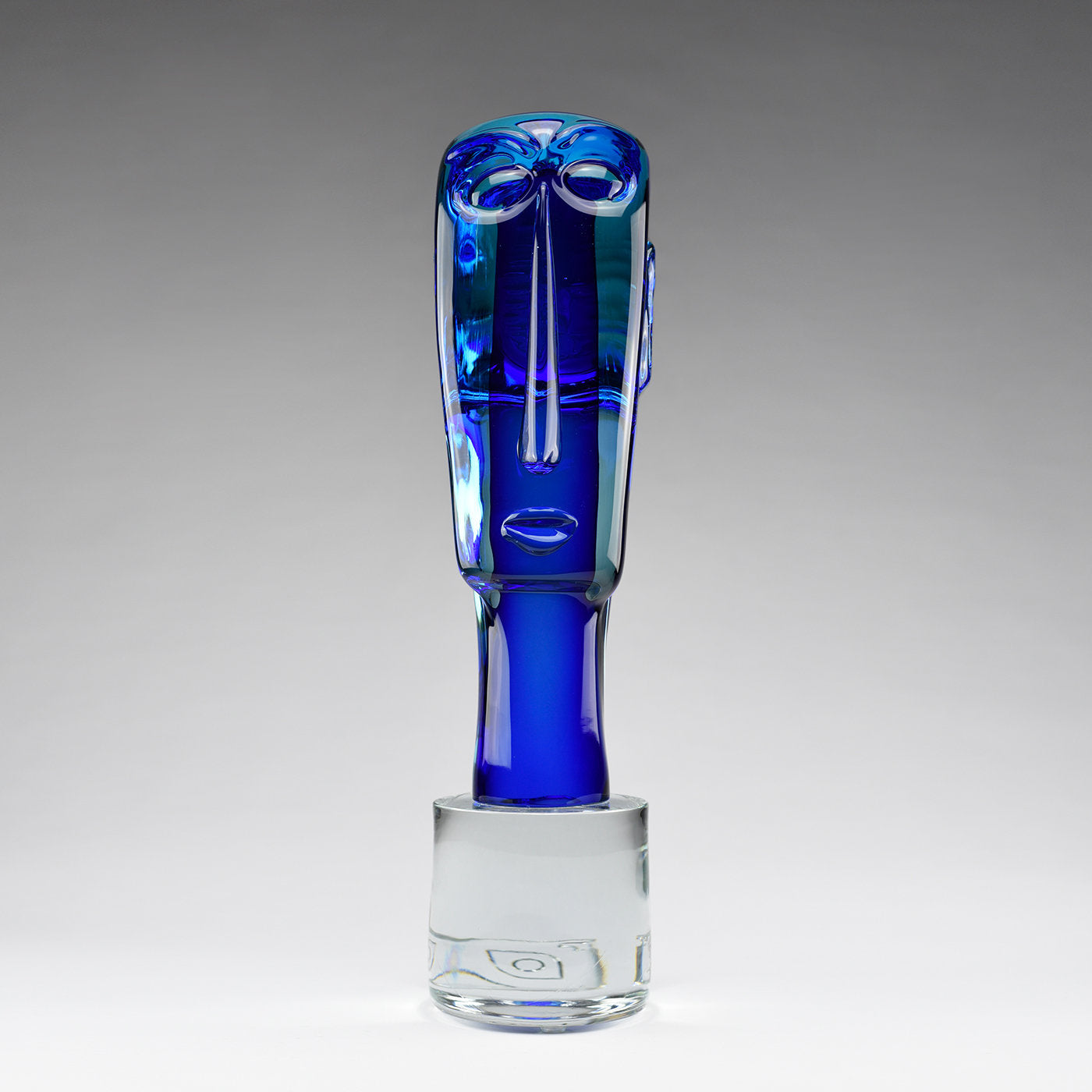 Volto Squadrato Blue Glass Sculpture - Alternative view 1