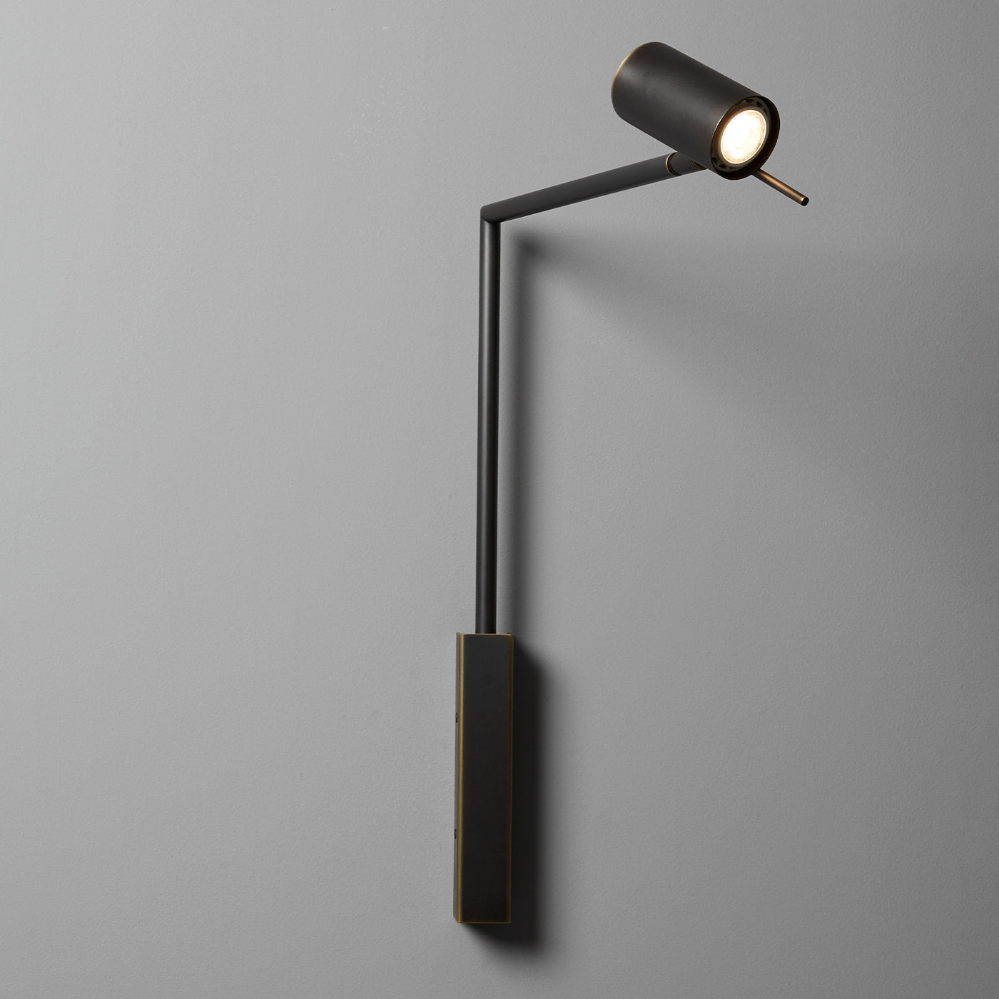 Rectus Wall Lamp with Adjustable Arm - Alternative view 2