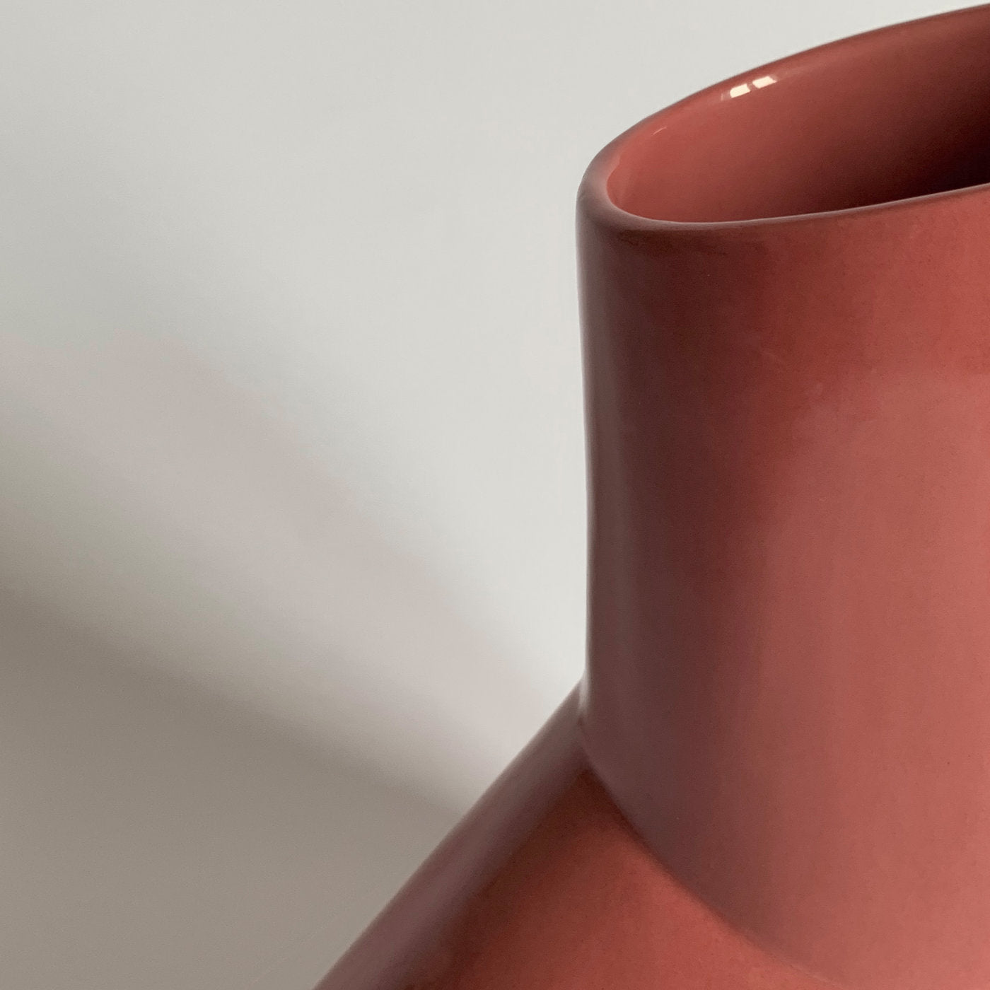 Menadi Cinnamon Ceramic Vase - Alternative view 3