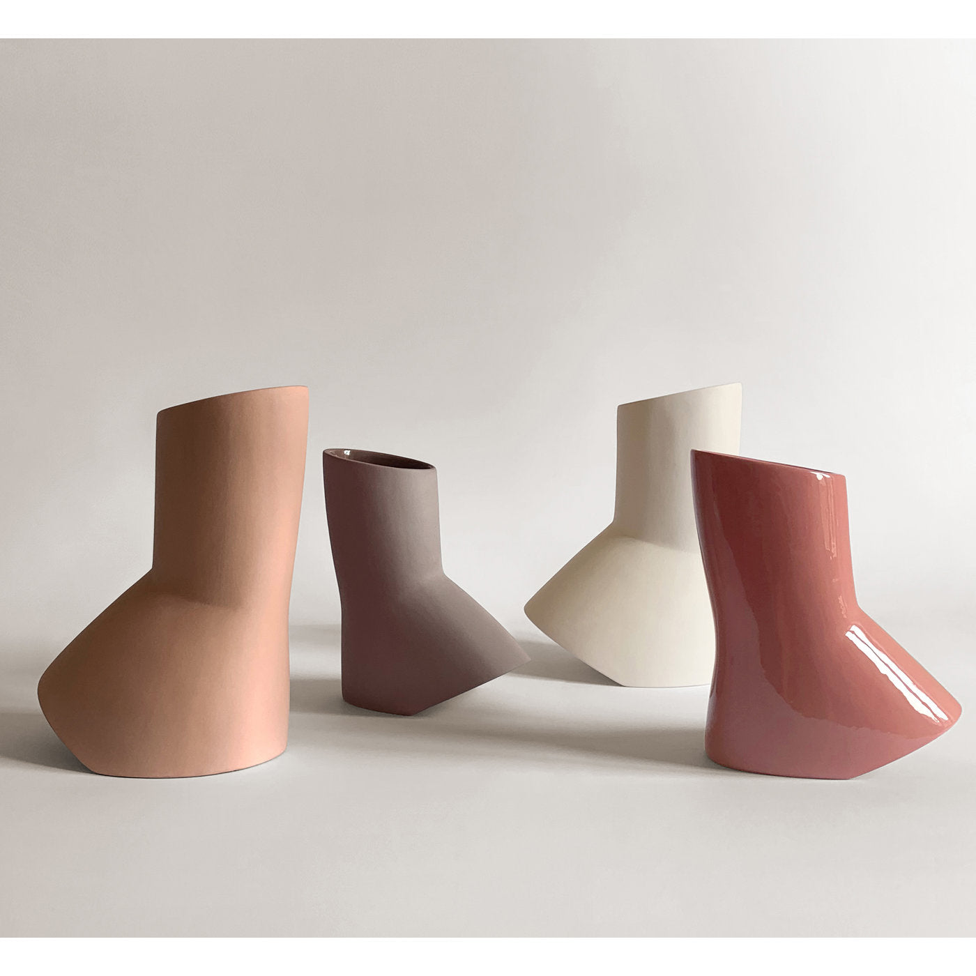 Menadi Ivory Ceramic Vase - Alternative view 5