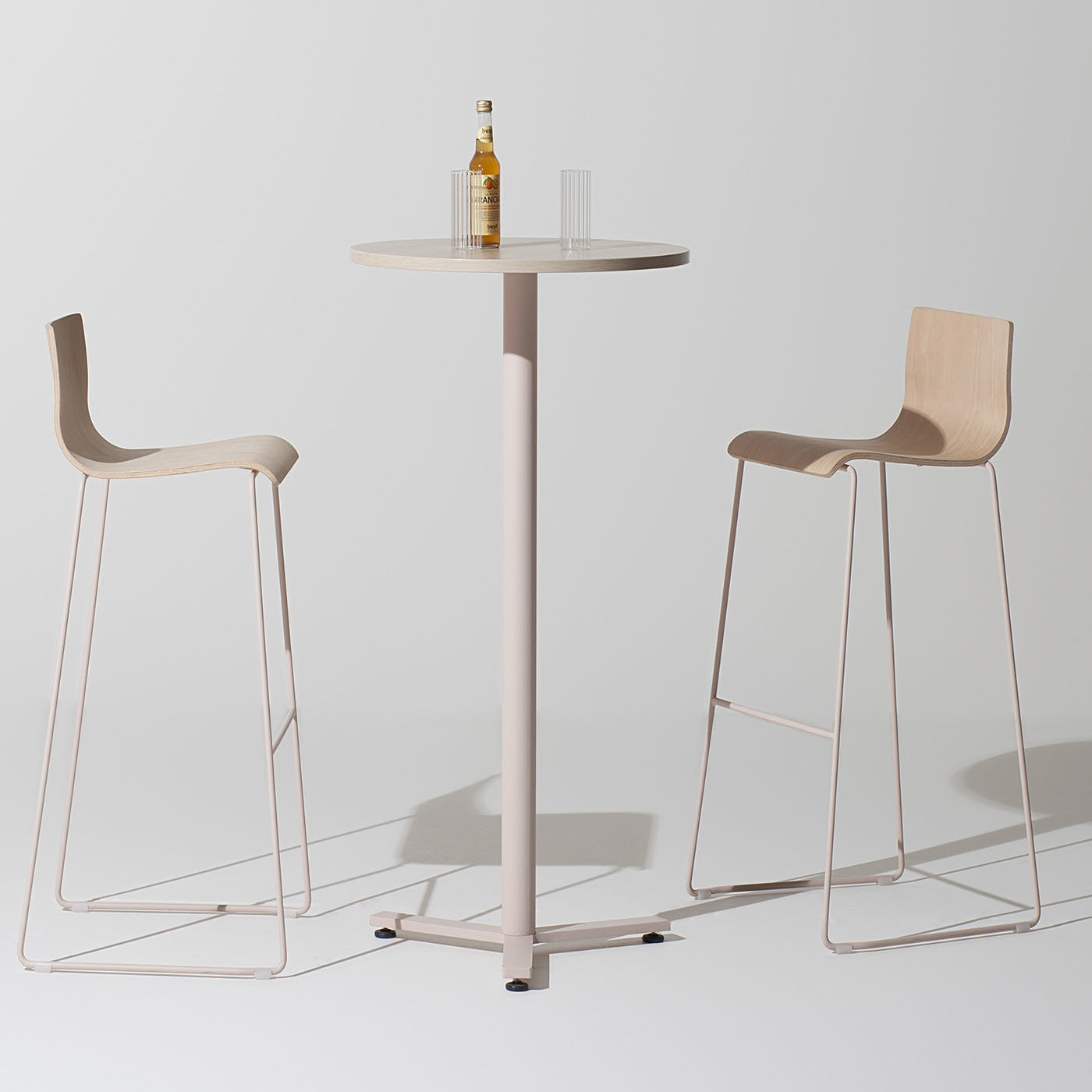 K-Word Large Pink Bistro Table by Giovanni Giacobone + Massimo Roj Progetto CMR - Alternative view 1