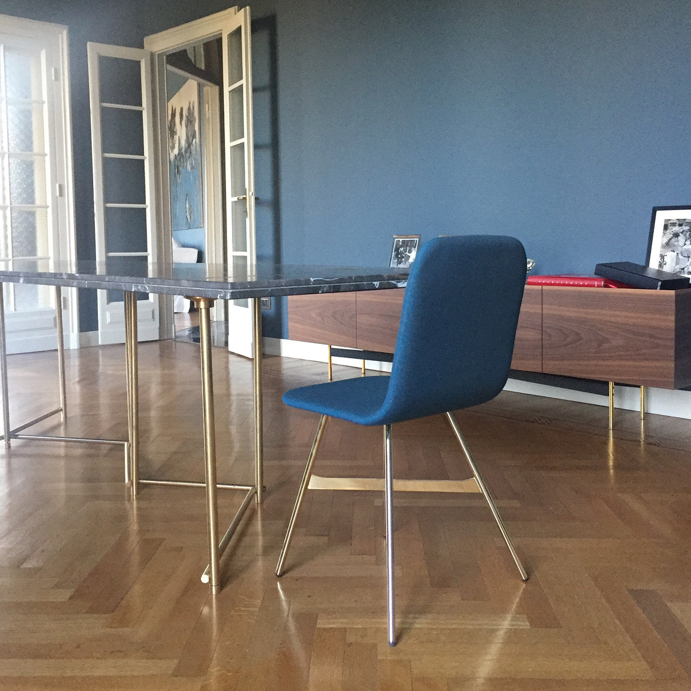 Tria Simple Gold Topiz Azur Blue Chair - Alternative view 3