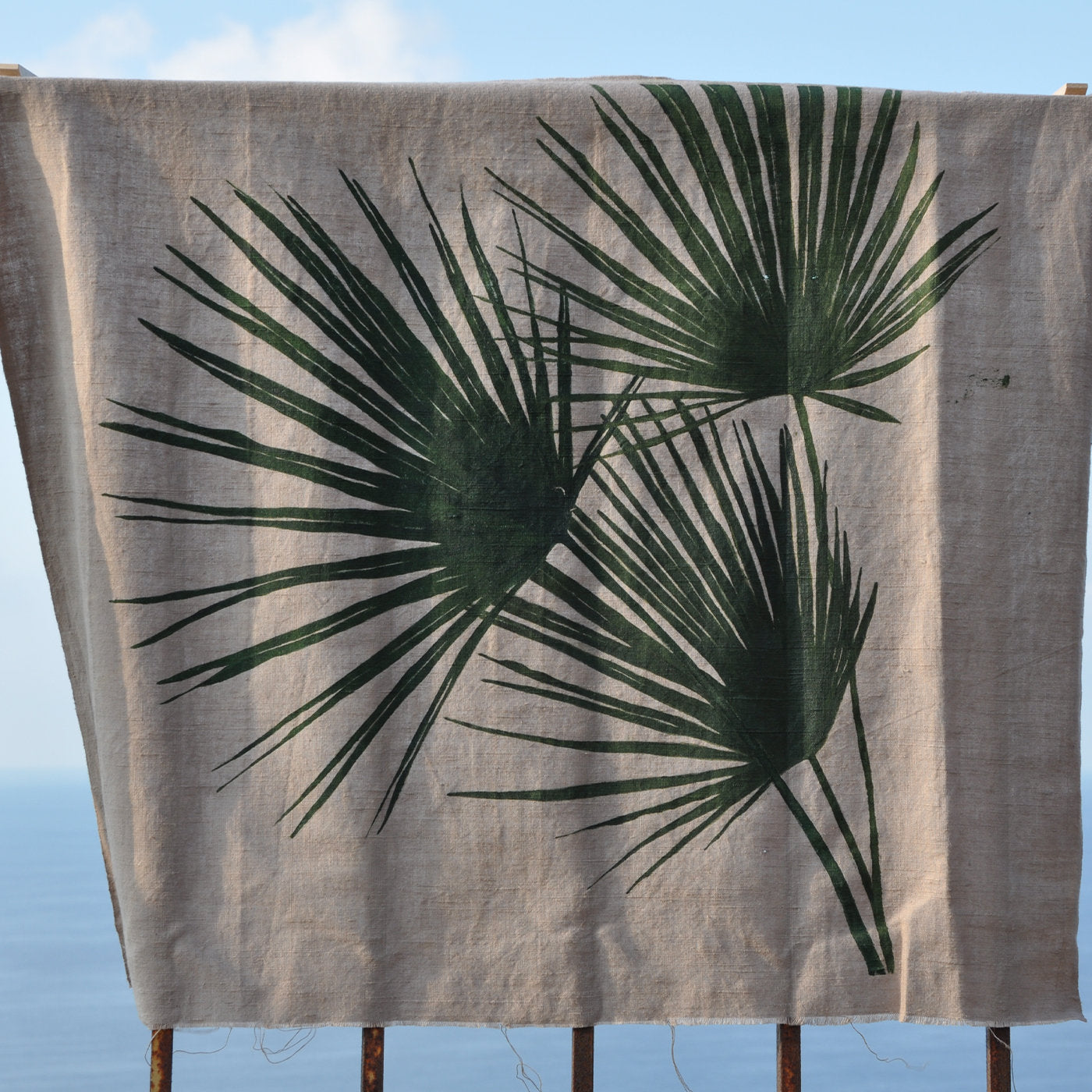 Windmill Palm Cushion - Alternative view 1