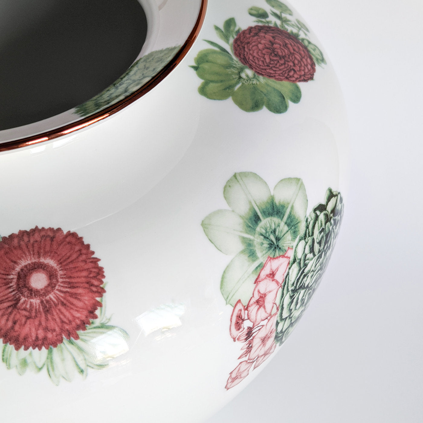 Amphora Porzellanvase mit grünen und roten Blumen H24Cm - Alternative Ansicht 2