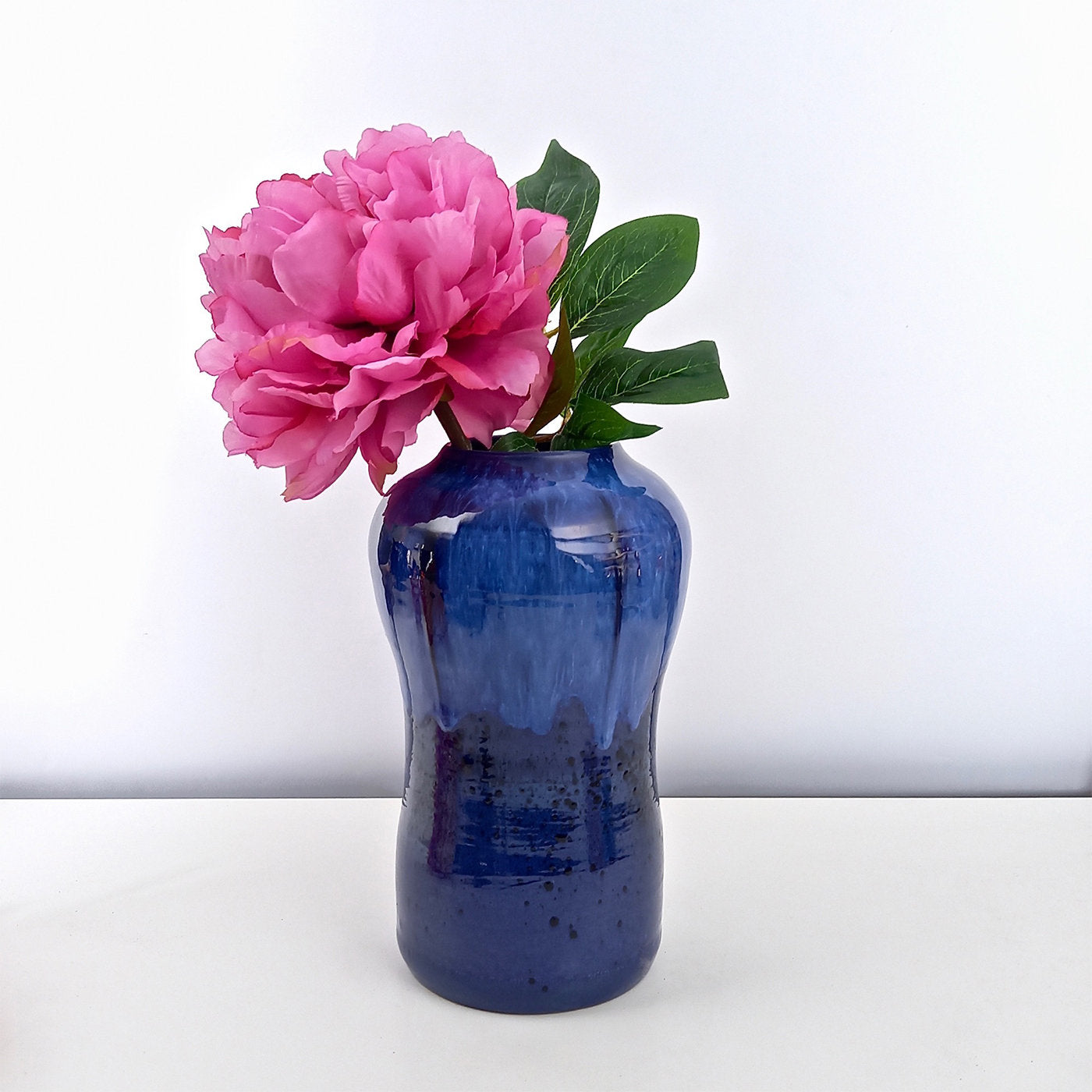 Almost Blue Peanut Vase - Alternative view 1