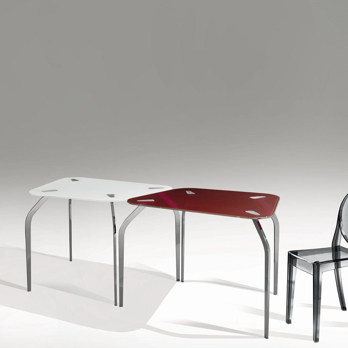 Mira Red and White Dining Table by Mac Stopà - Alternative view 2