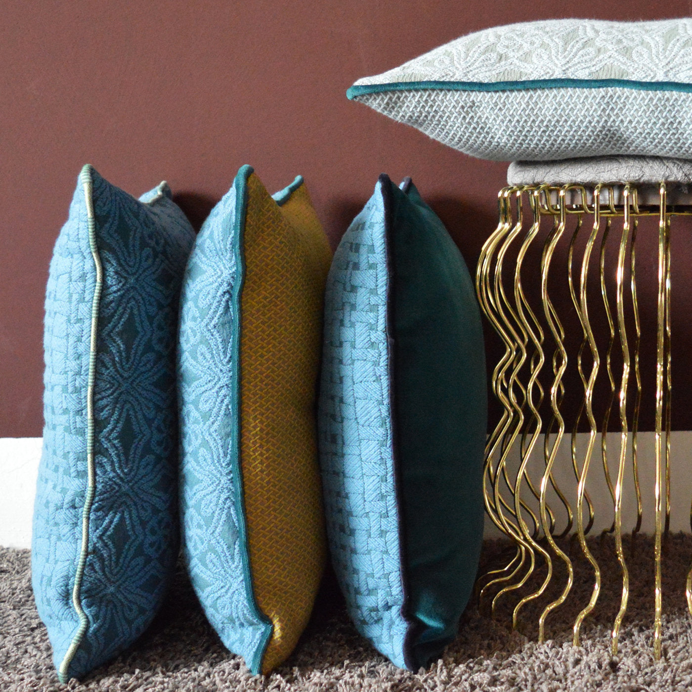 Light Blue Carré Cushion in geometric jacquard fabric - Alternative view 4