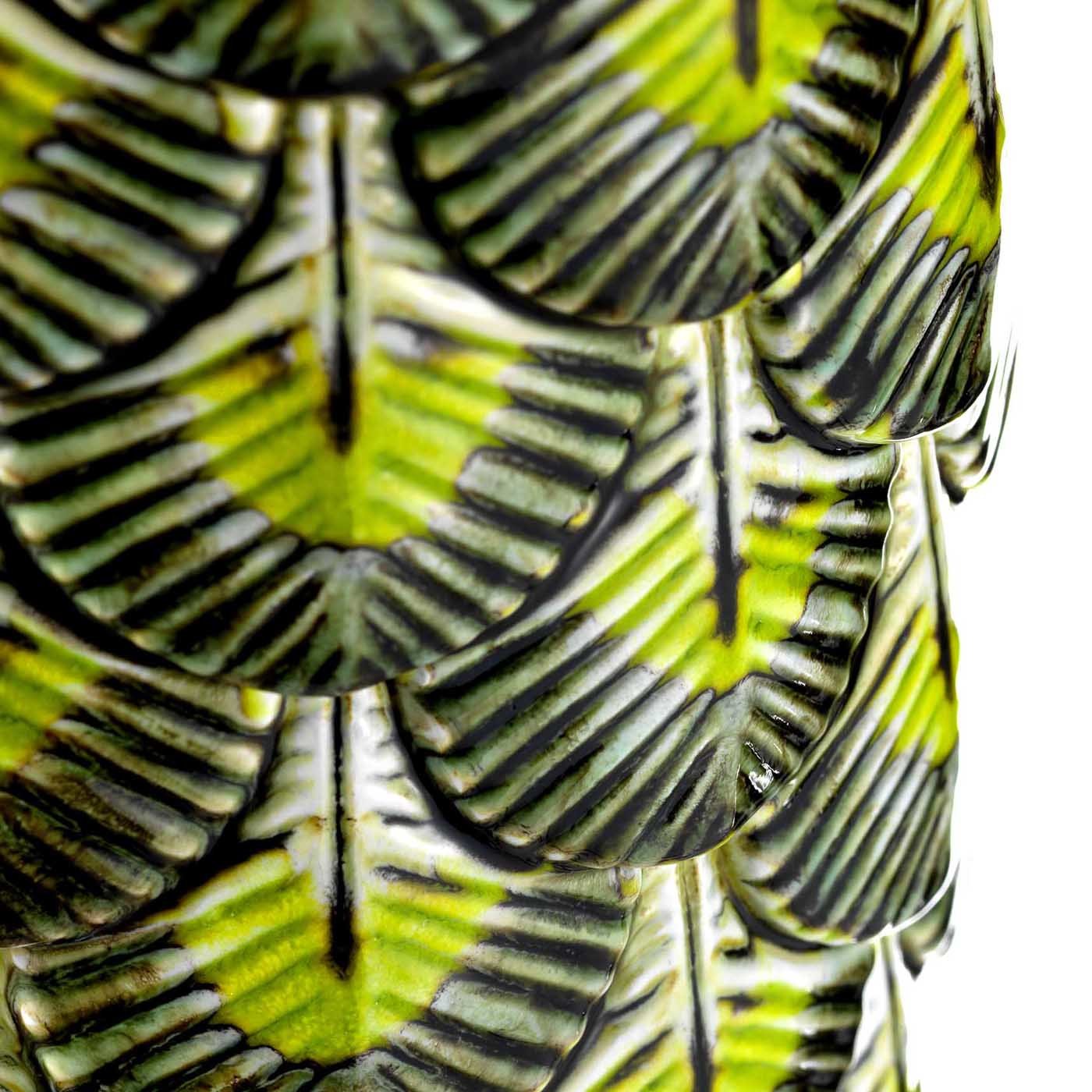 Green Plumage Vase - Alternative view 1