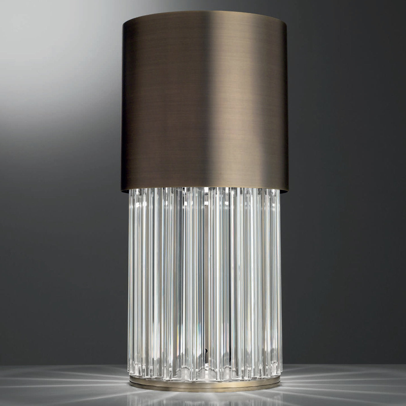 Chic Table Lamp - Alternative view 1