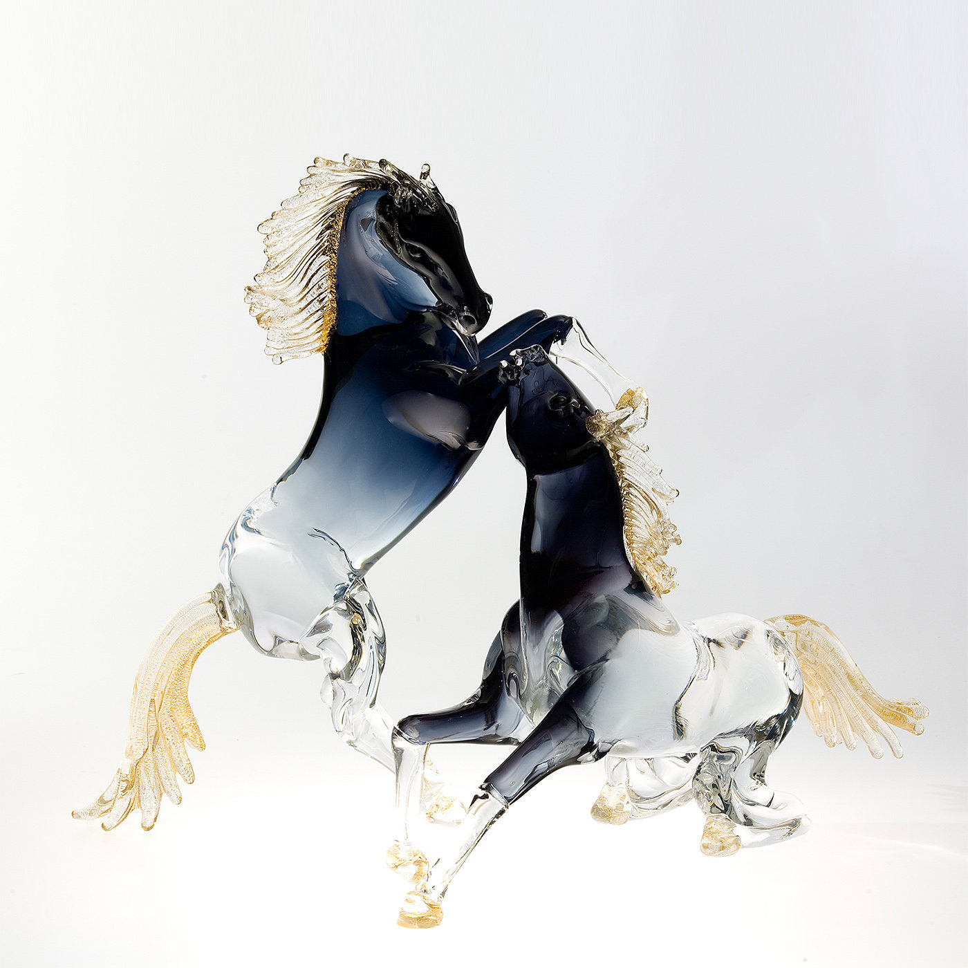 Grand cheval d'élevage en verre noir - Vue alternative 4