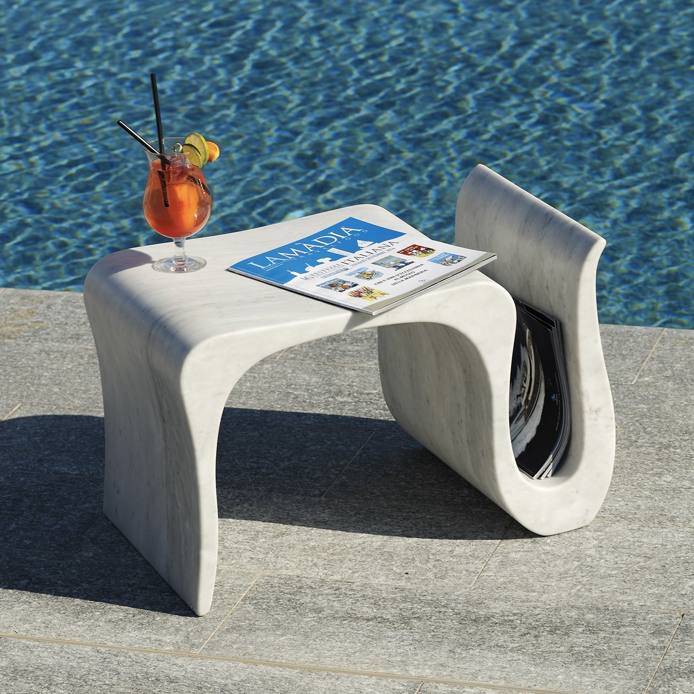 Wave Coffee Table with Magazine Rack - Alternative view 2
