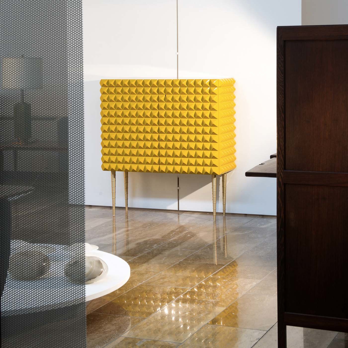 1940 Yellow Lacquered Cabinet by Paolo Buffa - Alternative view 5