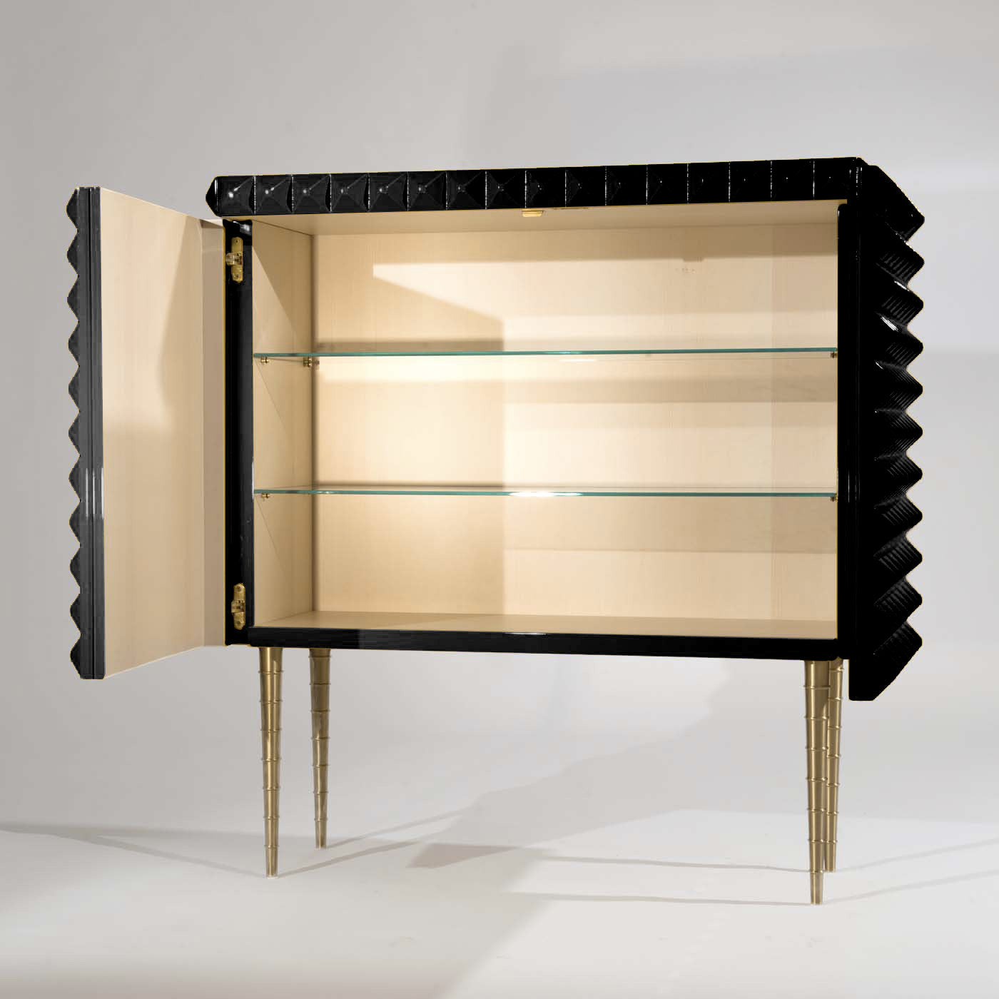 1940 Black Lacquered Cabinet by Paolo Buffa - Alternative view 2