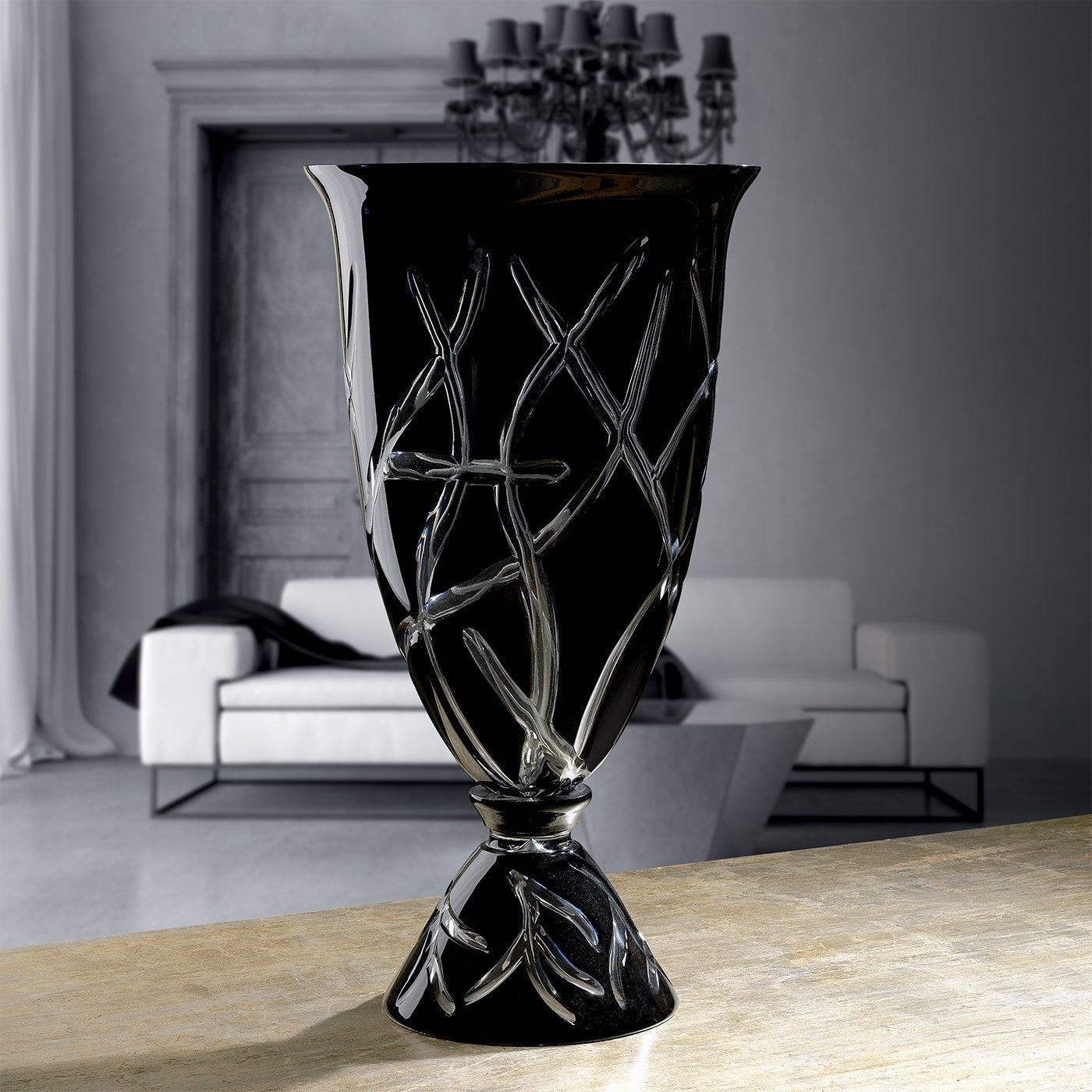 Crystal Vase in Clear and Black - Alternative view 1