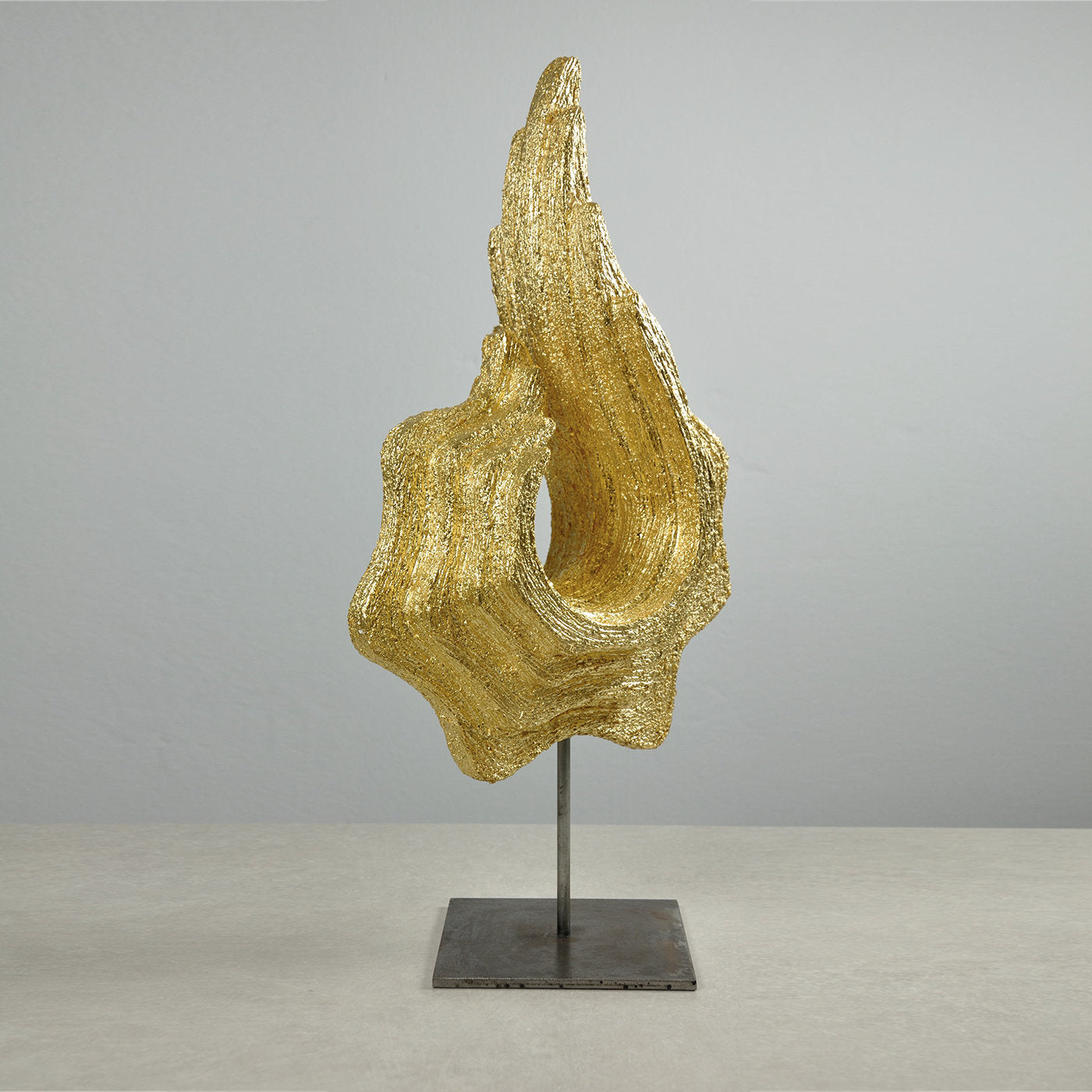 Flame N. 2 Sculpture - Alternative view 1