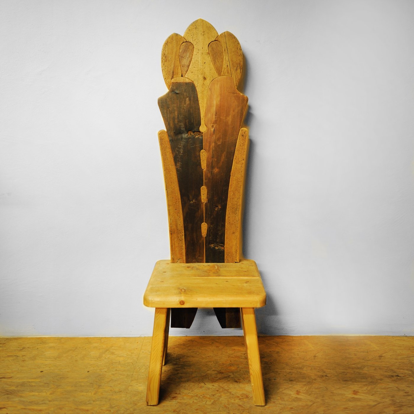 Tall Throne Chair - Alternative view 3