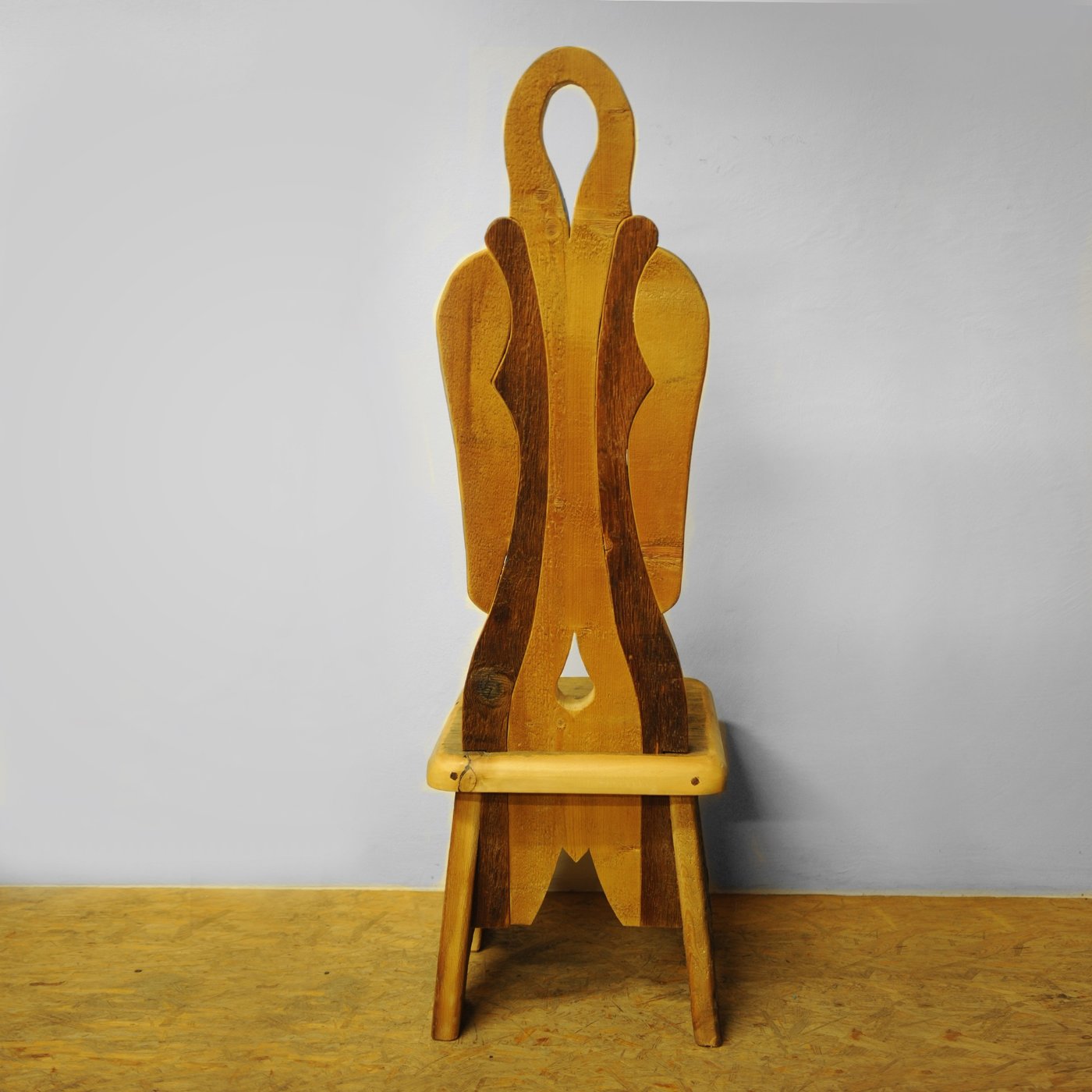 Angel Throne Chair - Alternative view 1