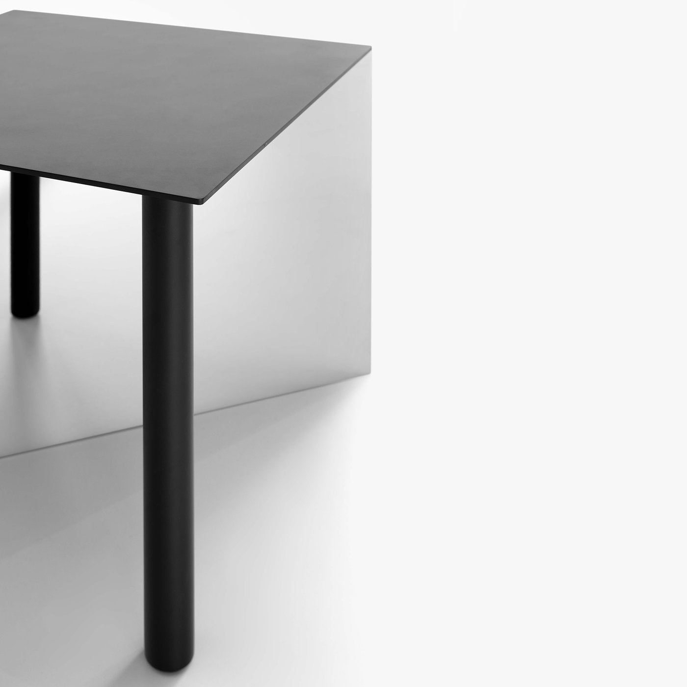 Piatto Low Square Table - Alternative view 1