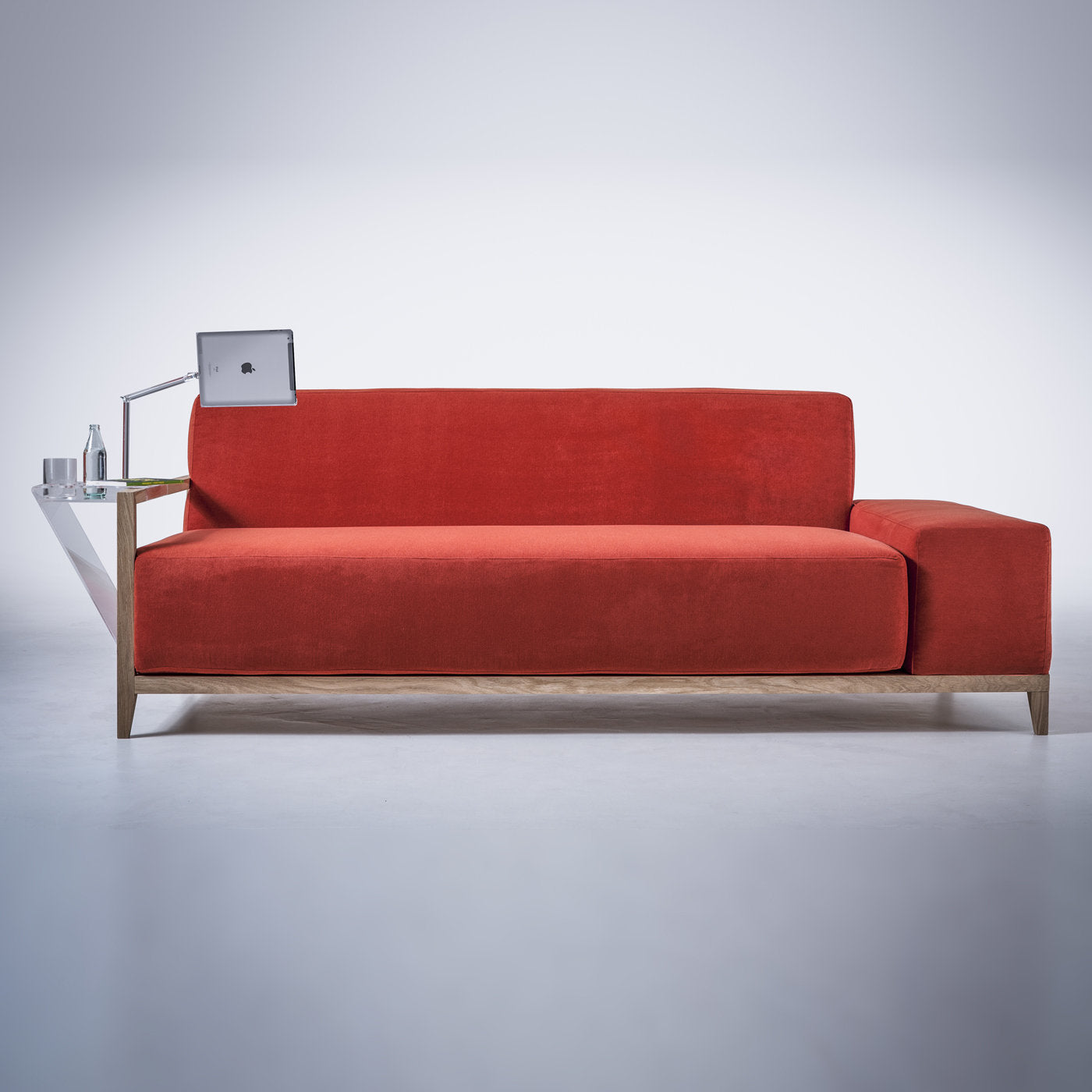 Suite Red Sofa - Alternative view 2