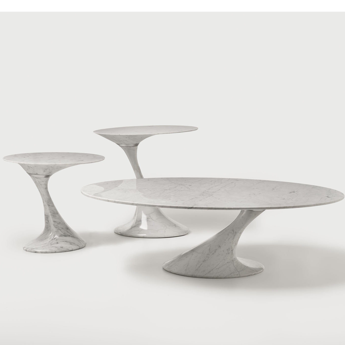 Swan Medium Oval Side Table by Giuseppe Chigiotti - Alternative view 1