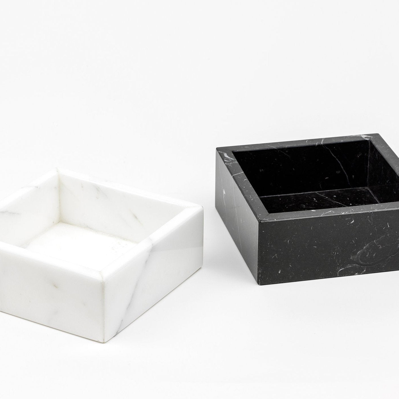 Black Marble Guest Towel Tray - Alternative view 1