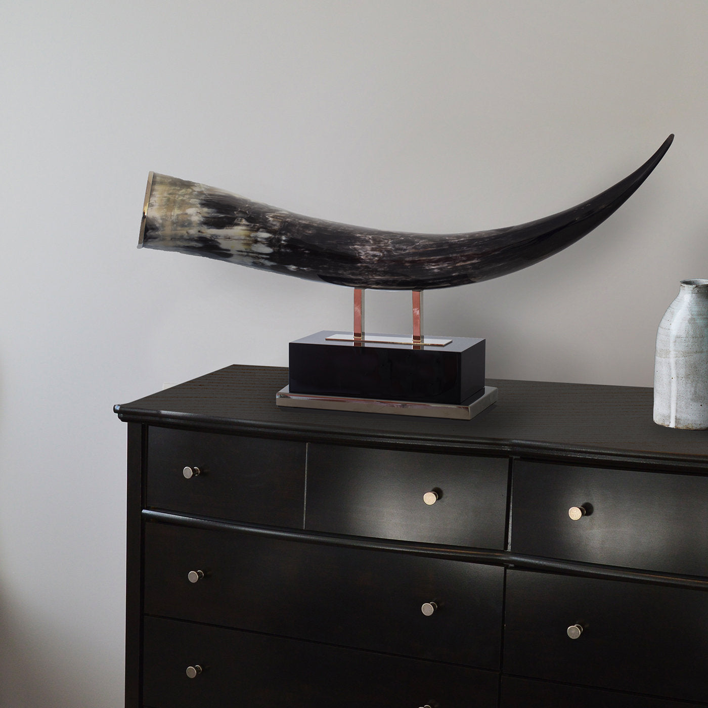 Black Horn Sculpture - Alternative view 1