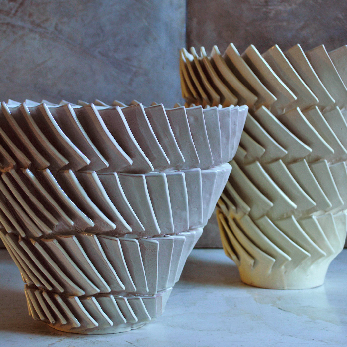 Paper Clay 2 Vase - Alternative view 1