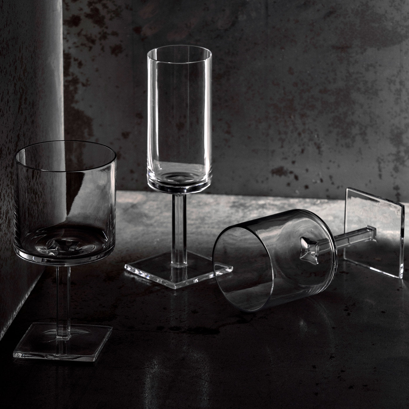 Laetitia Set of 2 Champagne Goblets by Michele De Lucchi with Alberto Nason - Alternative view 2