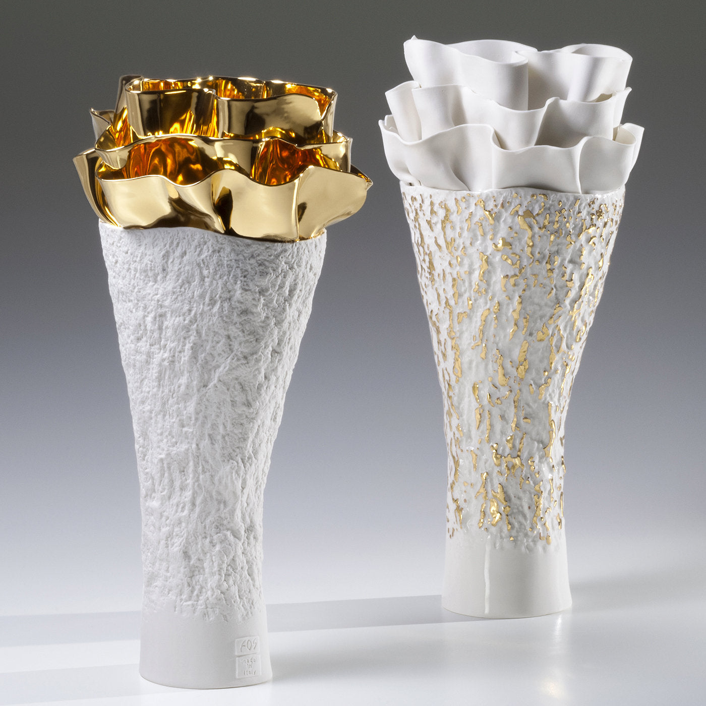 Flora Gold Spots Vase - Alternative view 2