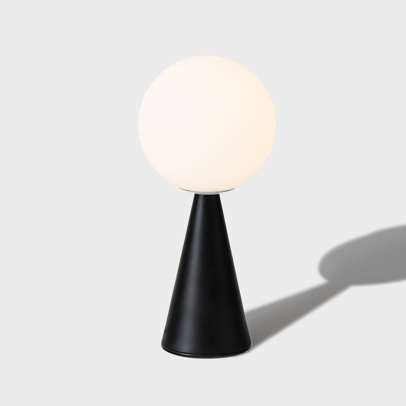Bilia Black Table Lamp by Gio Ponti - Alternative view 1