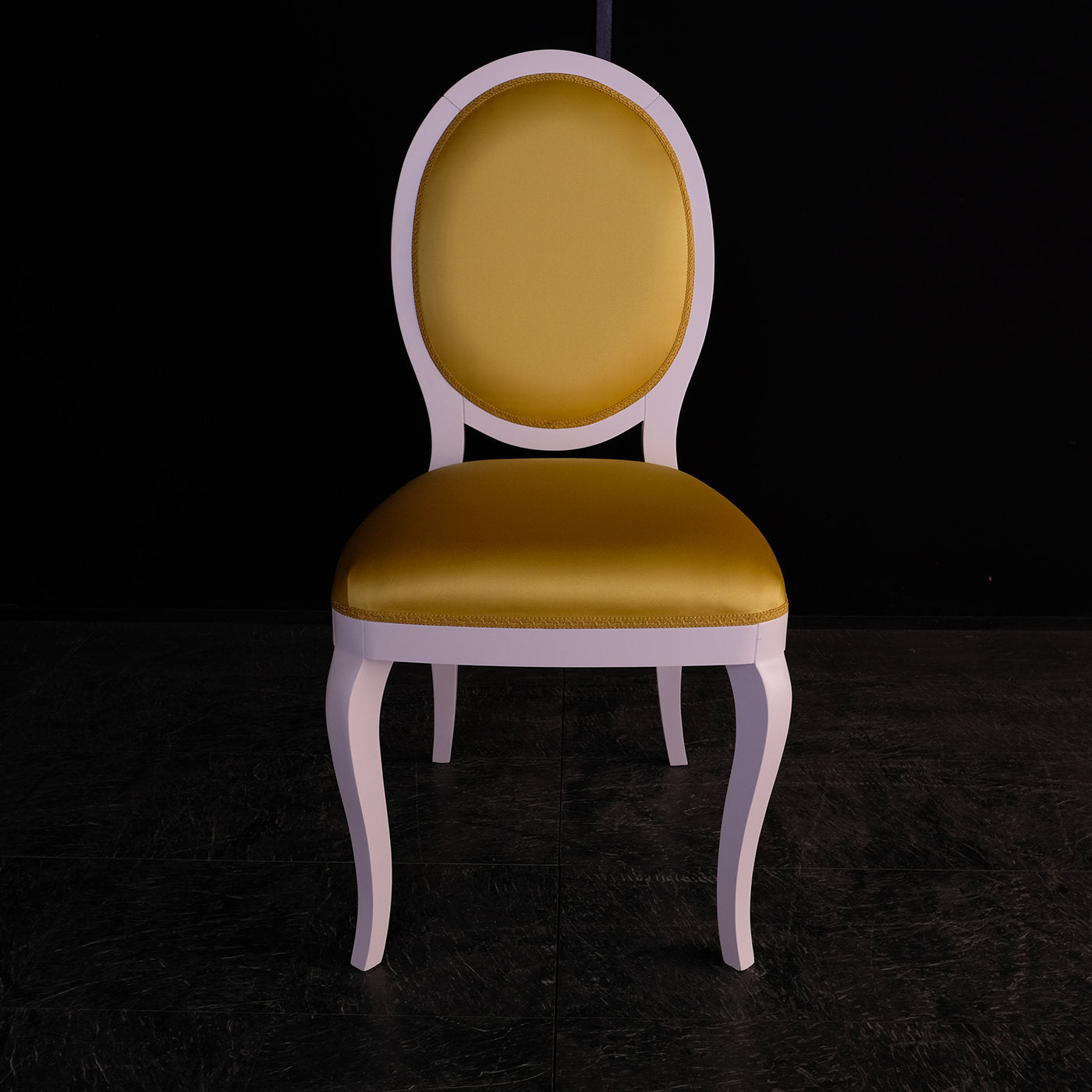 Fera Chair - Alternative view 1