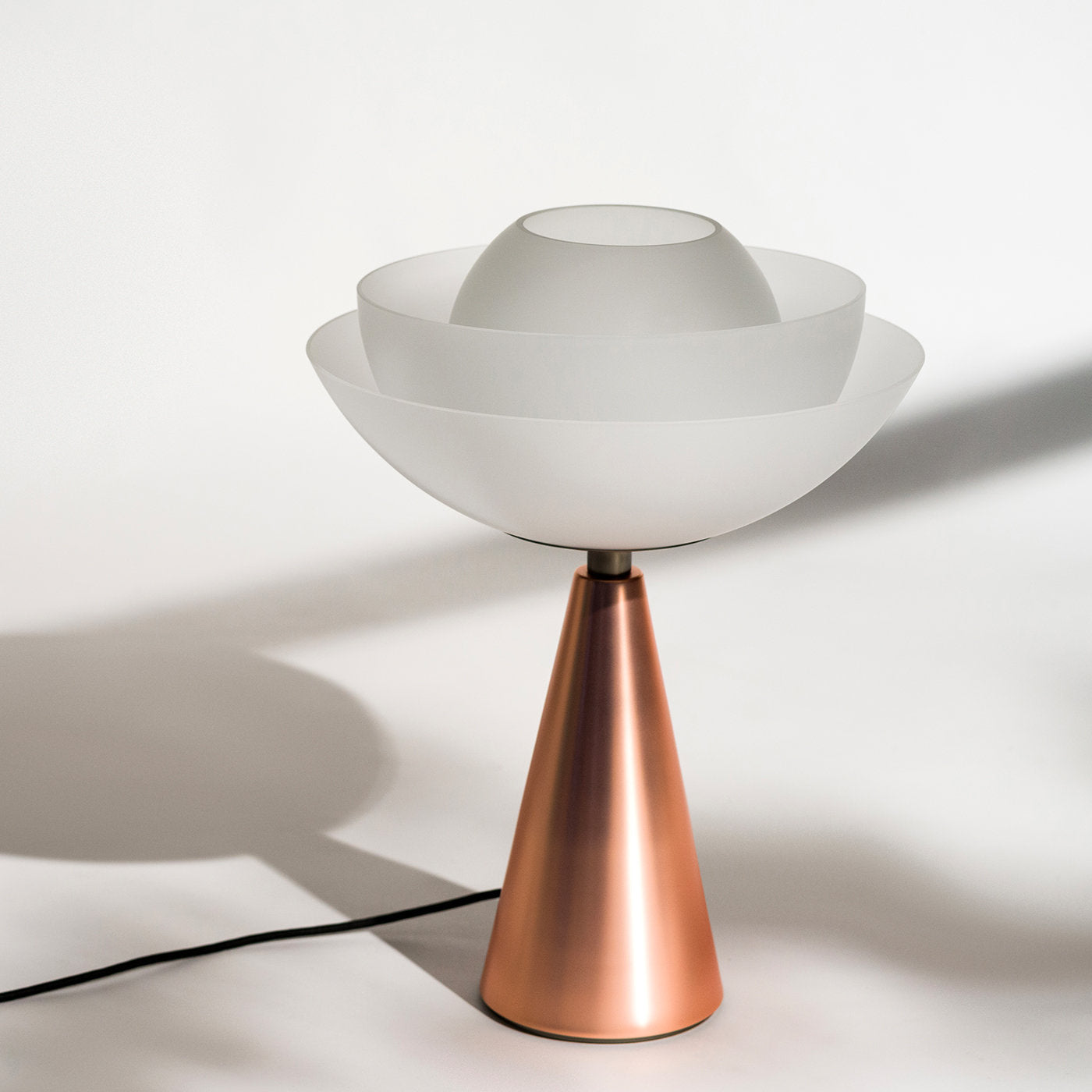 Lampe de table en métal Lotus - Vue alternative 3