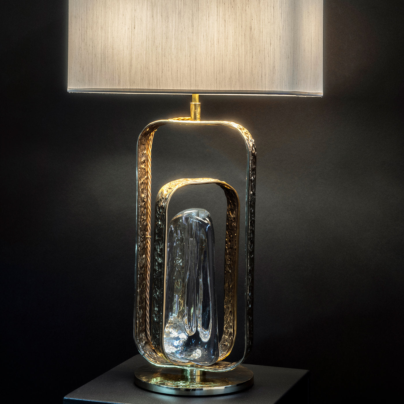 Potter Table Lamp - Alternative view 1