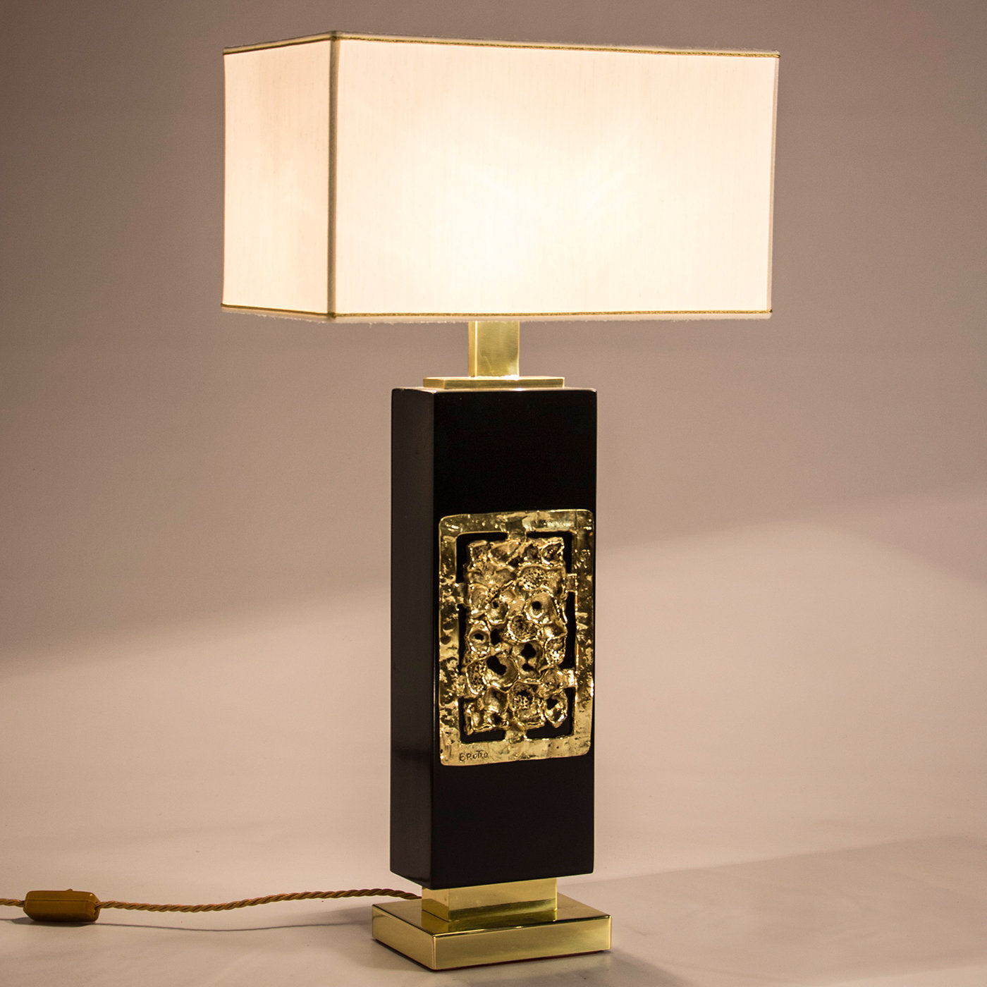 Diomede Table Lamp - Alternative view 1