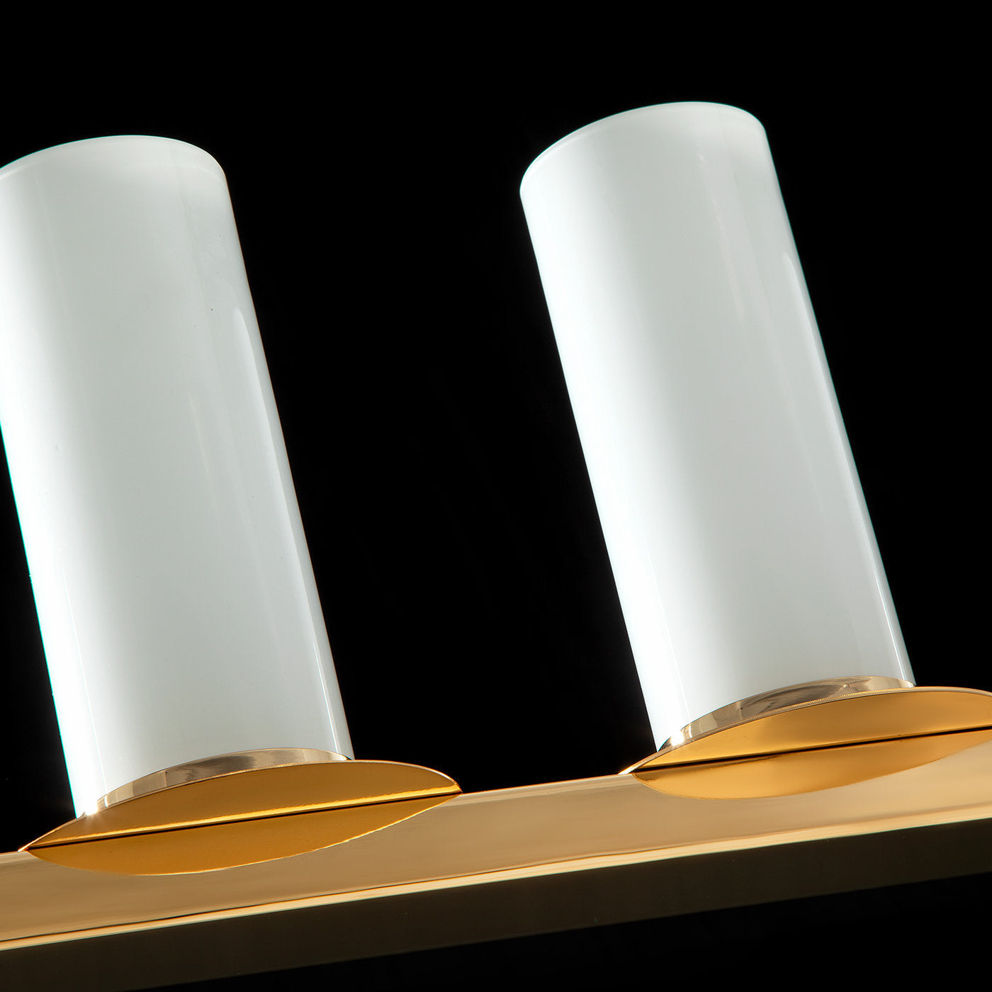 Roxanne Gold Linear Pendant Lamp - Alternative view 1