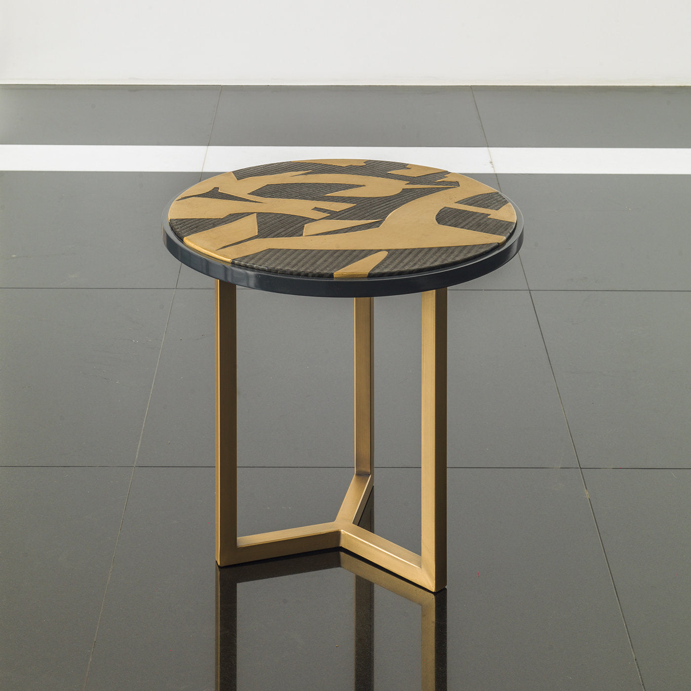 Romeo Abstract Side Table - Alternative view 1