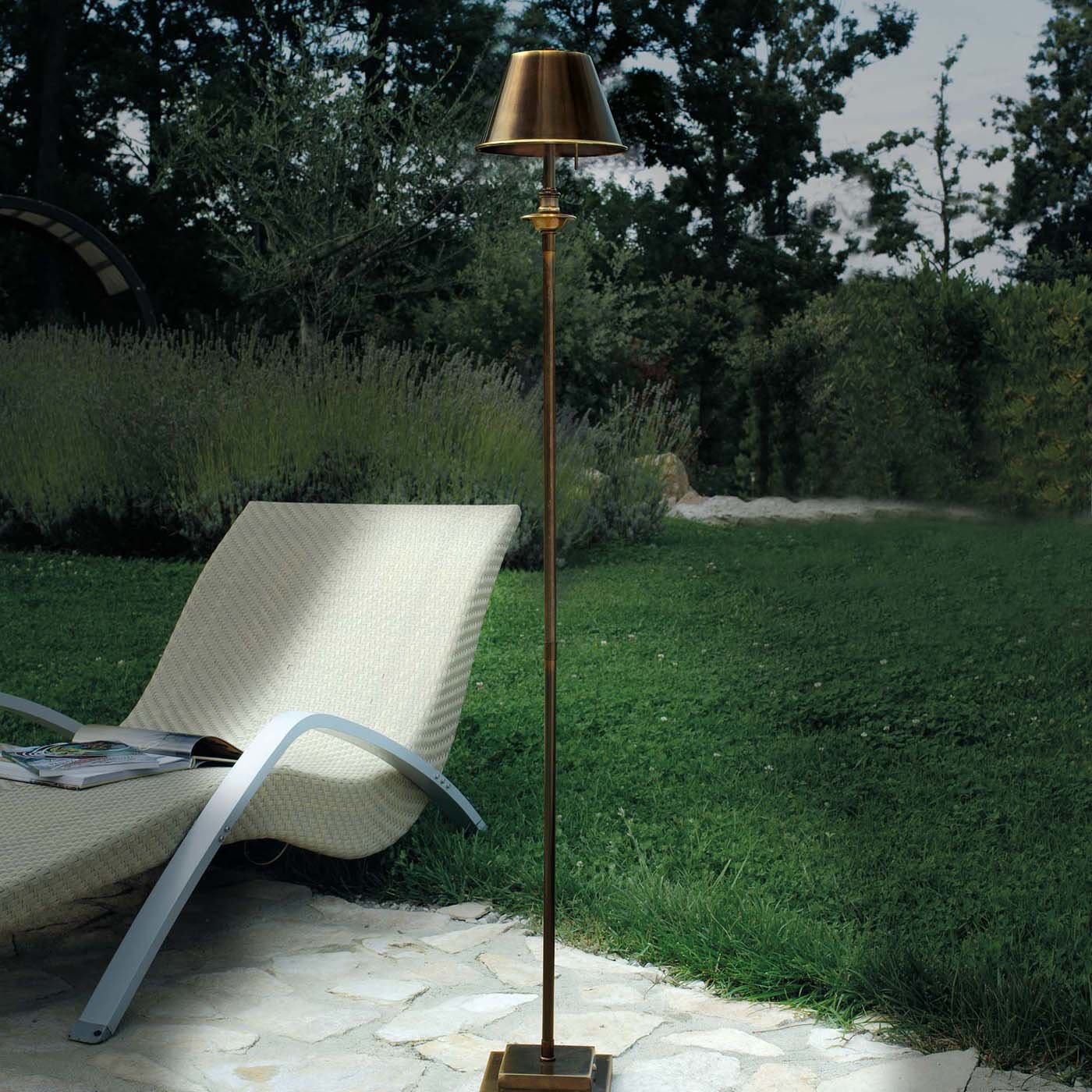 Brushed Bronze Kuma Floor Lamp by Michele Bönan - Alternative view 2
