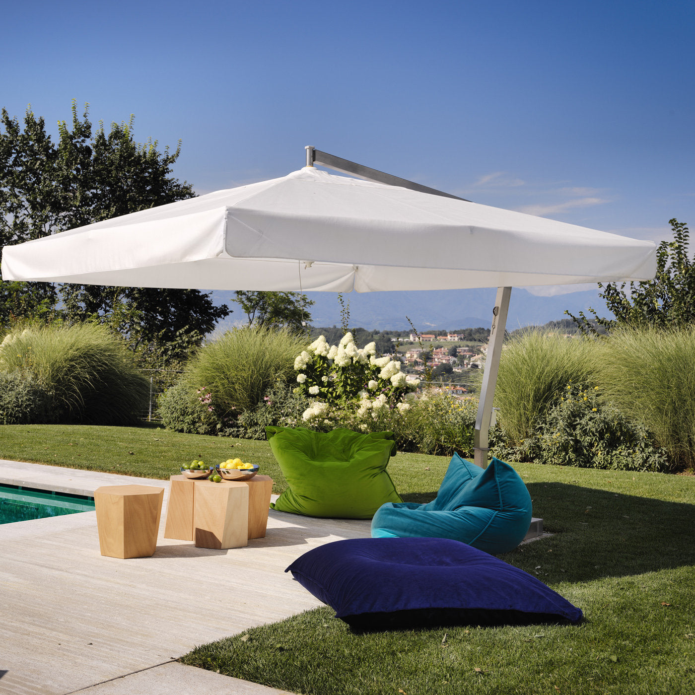 Hexagon Outdoor Coffee Table by Steven Holl - Alternative view 5