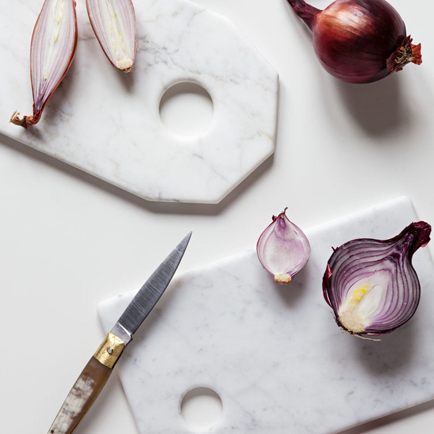 Dessous de plat en tranches mixtes Convivio en marbre de Carrare - Vue alternative 1