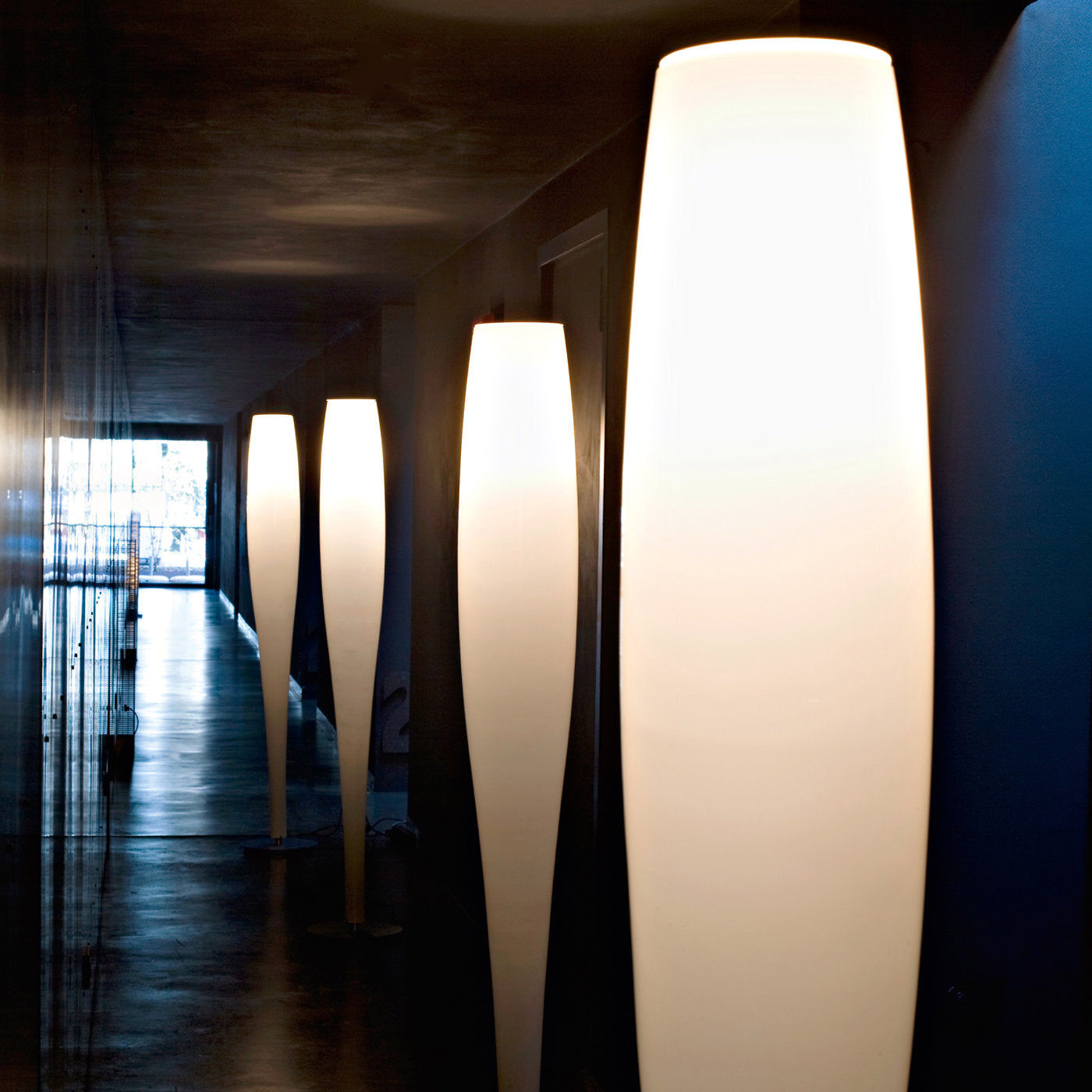 Stand Floor Lamp by Christophe Pillet - Alternative view 2