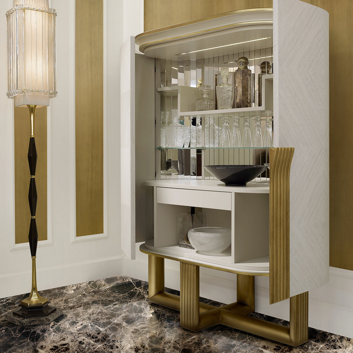White and Gold Bar Cabinet - Alternative view 3