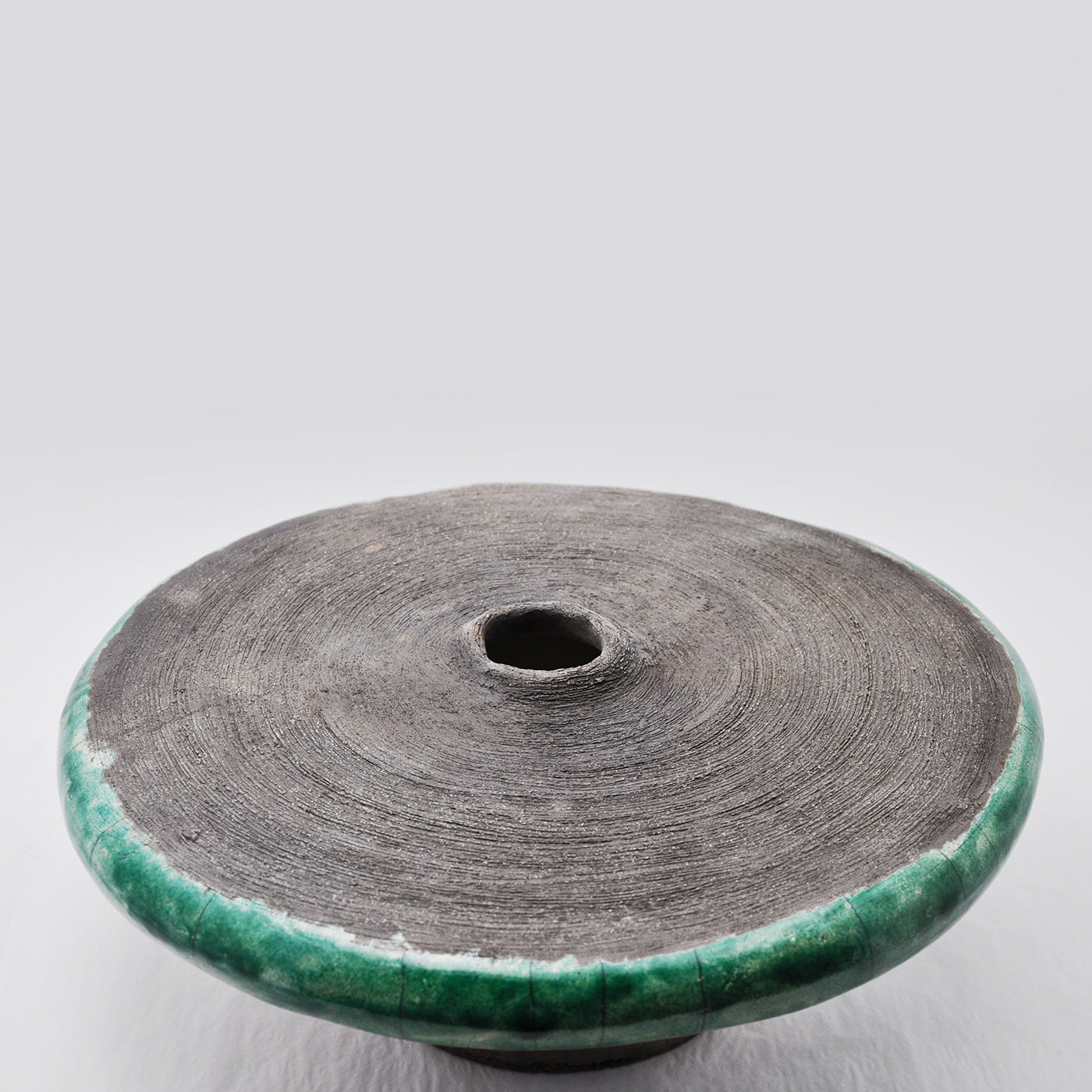 Intorno al Cerchio Round Raku Sculpture Vase by Nino Basso - Alternative view 2