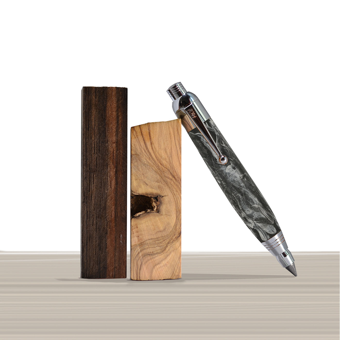 Botero Marbled Gray Automatic Pencil in Olive Wood - Alternative view 2