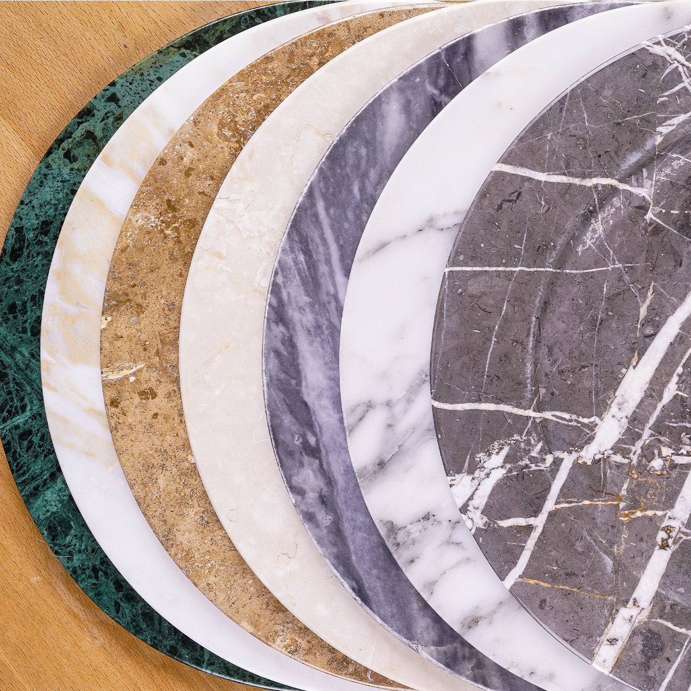 Omero Plate in Green Guatemala Marble - Alternative view 1