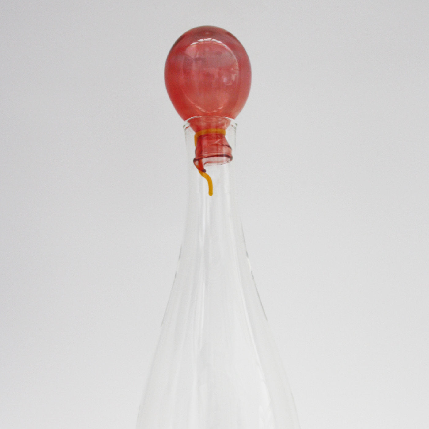 Botella de vidrio soplado rojo - Vista alternativa 1